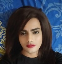 Nisha - masseuse in New Delhi