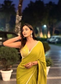 Nisha Indian Model - puta in Dubai Photo 5 of 5