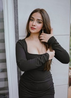 Nisha Indian Model - escort in Sharjah Photo 1 of 5