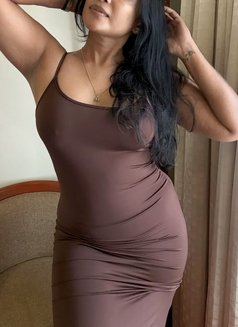 Nisha Exquisite Indian Independent – 36D - puta in Chennai Photo 1 of 9