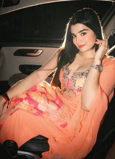 Nisha Kumari - puta in Dubai Photo 2 of 10