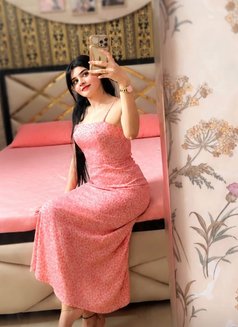 Nisha Kumari - puta in Dubai Photo 7 of 10