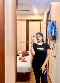 ALISHA MASSAGE PARLOUR - Masajista in New Delhi Photo 4 of 11