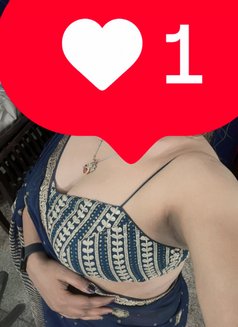 Nisha Malhotra - escort in New Delhi Photo 6 of 7