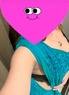 Nisha Malhotra - escort in New Delhi Photo 7 of 7
