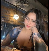 Nisha Malhotra - puta in New Delhi Photo 1 of 3