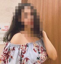 Nisha ( Meet and Live Session) - puta in Hyderabad