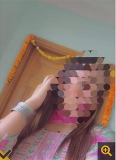 Nisha ( Meet and Live Session) - puta in Hyderabad Photo 4 of 4