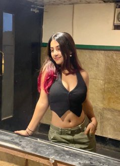Nisha - escort in Muscat Photo 1 of 4
