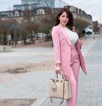 Nisha Rana - puta in Chandigarh Photo 1 of 4