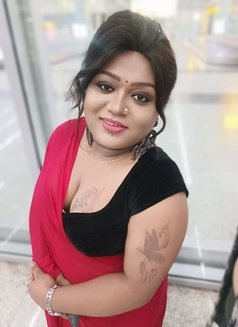 Nisha Ray - Transsexual escort in Kolkata Photo 26 of 29