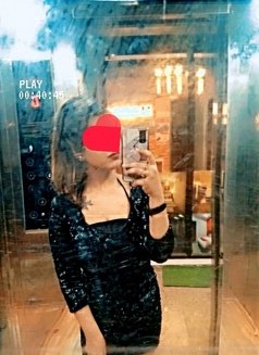Tannu real meet and Cam Queen - escort in New Delhi Photo 8 of 15
