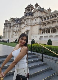 Nisha sen - Transsexual escort in New Delhi Photo 30 of 30