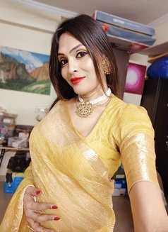 Nisha Sen - Acompañante transexual in New Delhi Photo 24 of 29