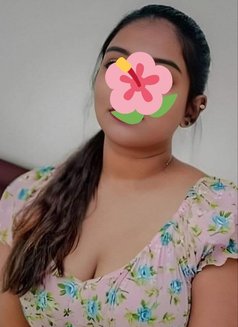 NISHA SEXY INDIAN - escort in Doha Photo 3 of 5