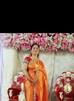 Nisha Sk - puta in Pune Photo 4 of 7