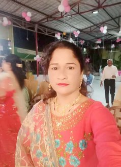 Nisha Sk - puta in Pune Photo 7 of 7