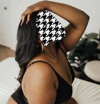 Nisha - escort in Colombo