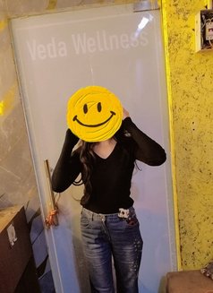 Nisha Srivastava high class escort - puta in Noida Photo 8 of 8