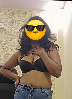 Nisha Srivastava - puta in Noida Photo 6 of 9