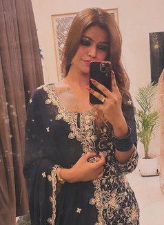 Nisha video call service - Acompañantes transexual in Hyderabad Photo 7 of 7