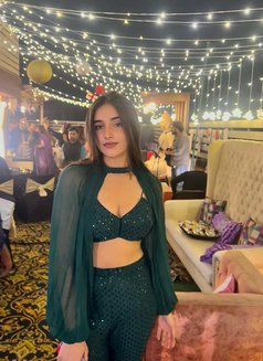 Nisha Vip Model - puta in Abu Dhabi Photo 2 of 6