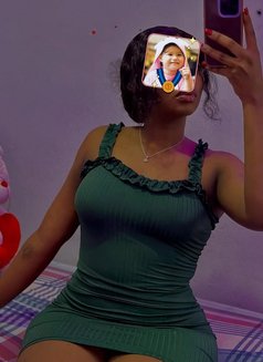 Nisha - escort in Jeddah Photo 4 of 5