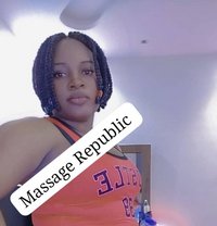 Nisha - escort in Jeddah Photo 3 of 5