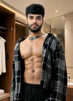 Nishan - Acompañantes masculino in Noida Photo 5 of 7