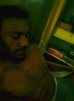 Nishant Erotic Cuddler and Escort - Acompañantes masculino in Bangalore Photo 5 of 6