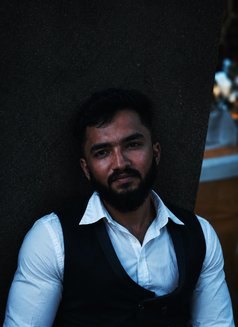 Nishant MR - masseur in New Delhi Photo 4 of 6