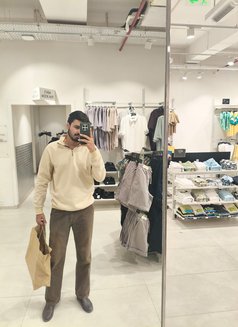 Nishant Thakur - Male escort in Gurgaon Photo 2 of 3