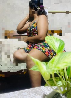 Nishi Perera - masseuse in Colombo Photo 13 of 13