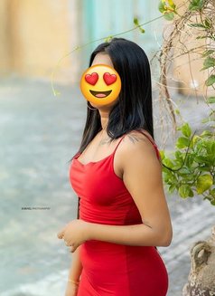 Nishi Perera - escort in Singapore Photo 3 of 4