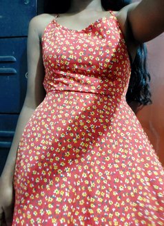 Nishi - masseuse in Colombo Photo 1 of 3