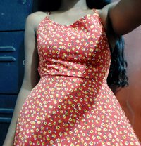 Nishi - masseuse in Colombo