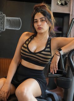 Nishu Call Girl Independent Gurgaon - puta in Gurgaon Photo 2 of 5