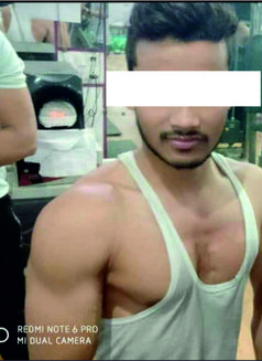 Nishu For Females Only - Male escort in New Delhi Photo 4 of 5