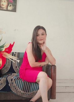 Nishu - escort in Gurgaon Photo 2 of 3