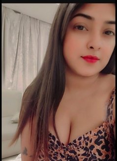 Nishu - escort in Ahmedabad Photo 9 of 10