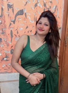 Nishu - escort in Jaipur Photo 1 of 3