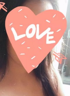 Nishu - escort in New Delhi Photo 5 of 5