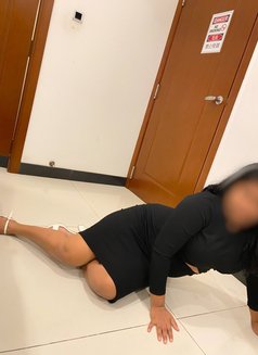 Nishu Romantic GFE - escort in Colombo Photo 16 of 17