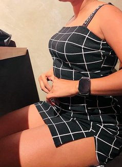 Nishu - puta in Colombo Photo 4 of 6