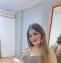 Nisoo - escort in Beirut