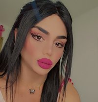 Nissan - Transsexual escort in Beirut