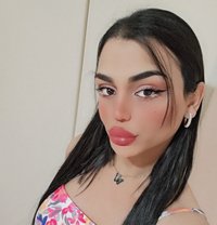 Nissan - Acompañantes transexual in Beirut