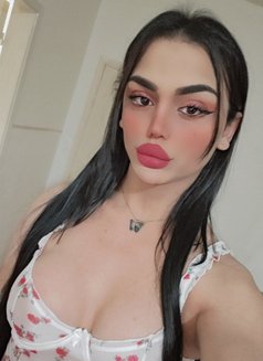 Nissan - Transsexual escort in Beirut Photo 19 of 19