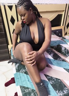 Sherry - puta in New Delhi Photo 2 of 4