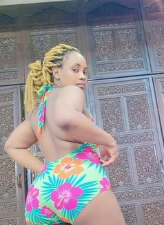 Nitah - escort in Noida Photo 2 of 6